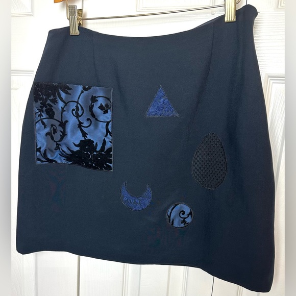 MOSCHINO Cheap And Chic Skirt Blue Black Patchwork Appliqué Velvet Pocket Moon - Picture 5 of 14